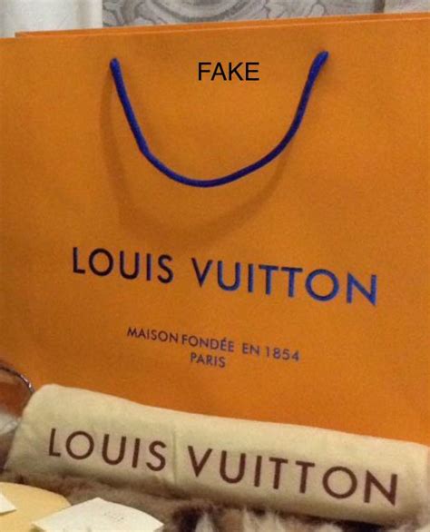 louis vuitton paper bag real vs fake